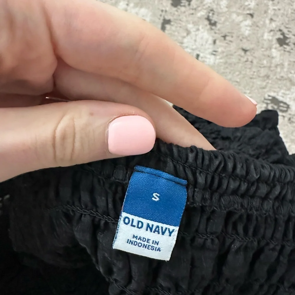 Old Navy Black Fitted Puff-Sleeve Smocked Top Size Small